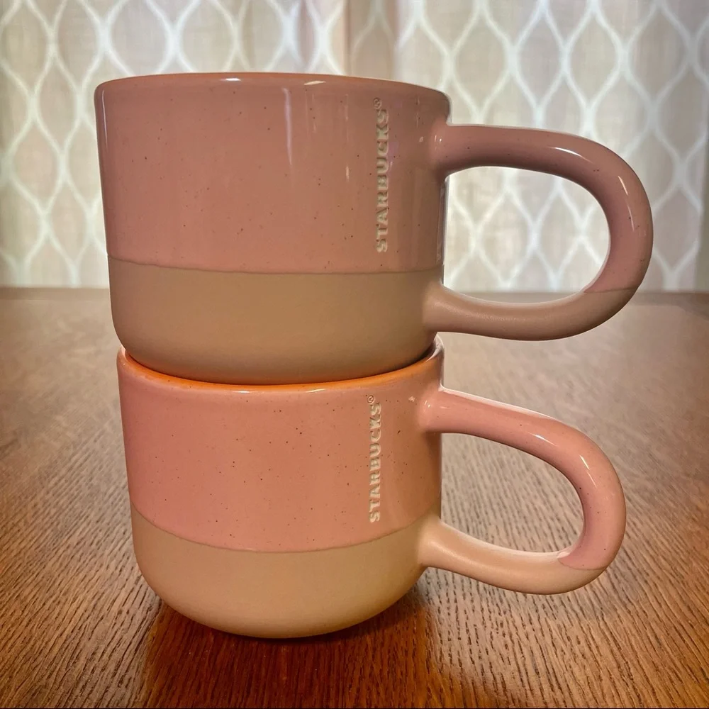 Set of 2 Starbucks‎ 12oz mugs